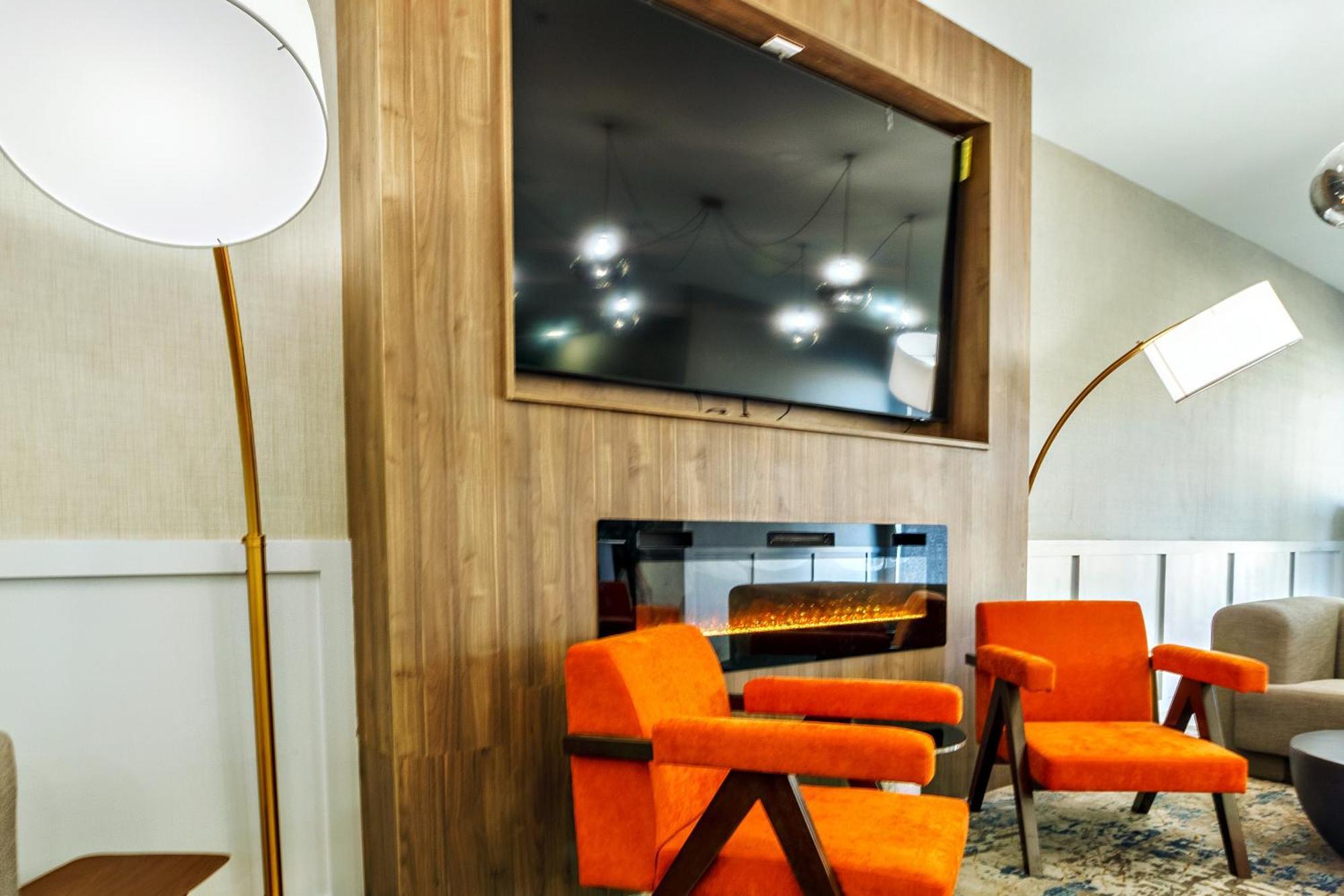 Quality Inn & Suites Lake Havasu City Ngoại thất bức ảnh